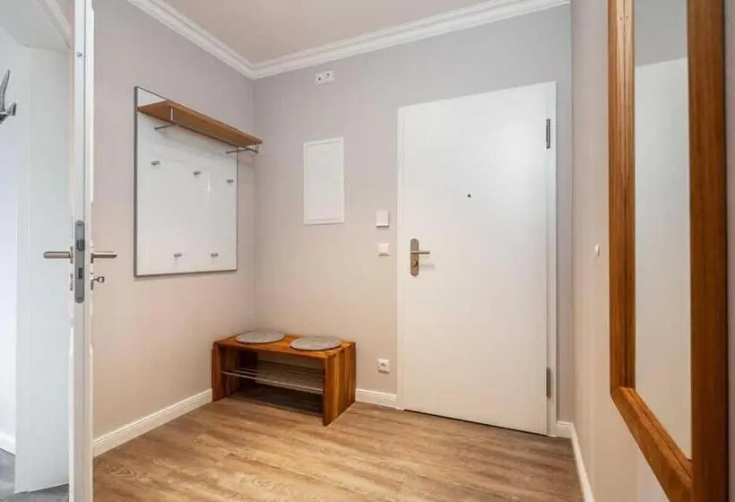 1 Bedroom Apartment Lake View, App Kardinal