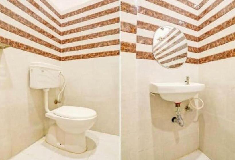 חדר משפחתי דלוקס, Goroomgo Vrrinda Home Stay Varanasi