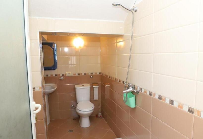 四人标准间, Villa Elena Gorice