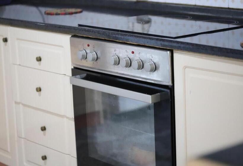 四人标准间, Villa Elena Gorice