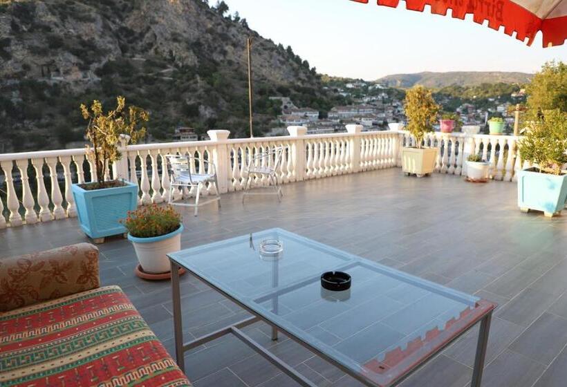 四人标准间, Villa Elena Gorice