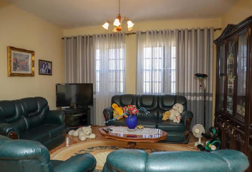 带城市景观带一个卧室的公寓, Villa Elena Gorice