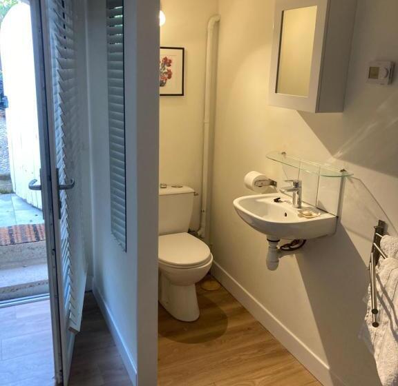 标准间, Quiet Double Ensuite Room, Own Entrance