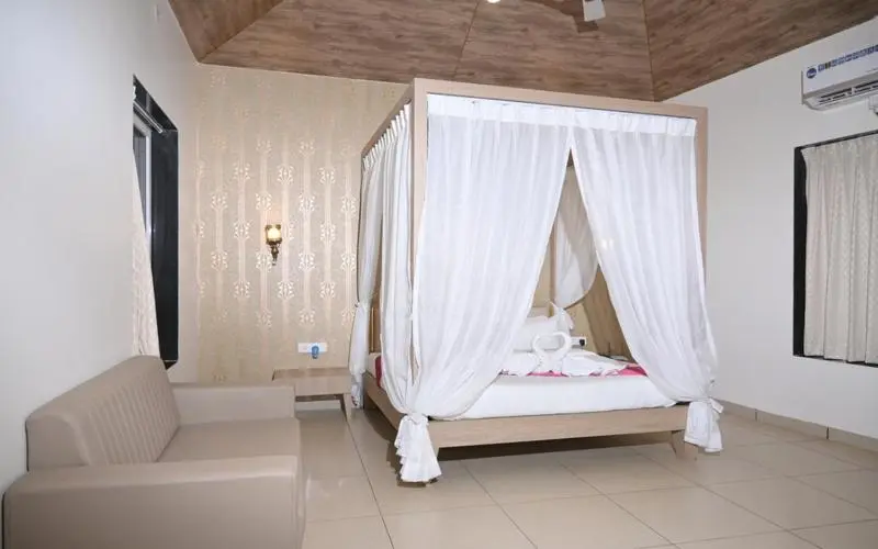 スイート, Bhama Lake Resort