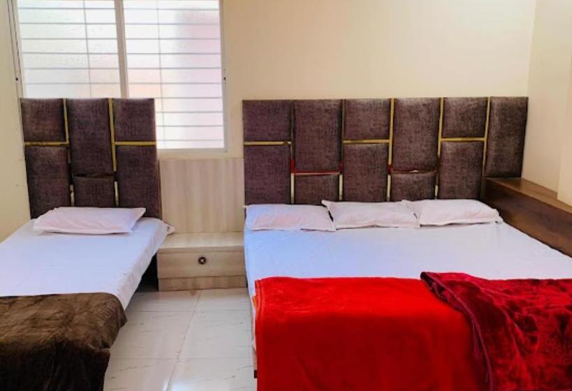 Deluxe Trippelrum, Namo Paradise Ujjain