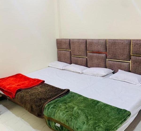 Fyrbädds Standardrum, Namo Paradise Ujjain