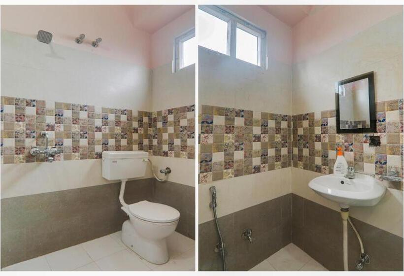 اتاق کلاسیک سه تخته, Oyo Dwarka In