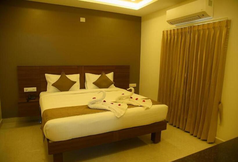 Номер Deluxe, Pvk Residency ! Best In Value ! Tirupati, Near Padmavathi Temple, All Main Temples & Attractions! Wi