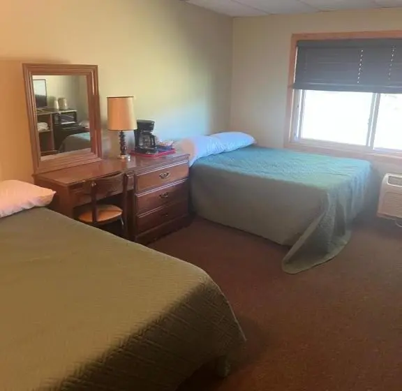 スタンダードスタジオ, The Lodge At Lpl