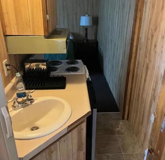 1階の1ベッドルームアパートメント, The Lodge At Lpl