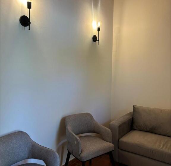 חדר סטנדרט, Lo De Ana