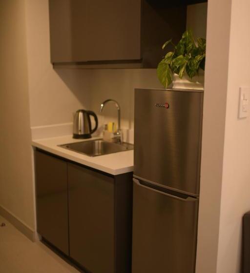 استودیو استاندارد با بالکن, Bgc S Prime   Luxe Suite At Bonifacio Civic Center Tower