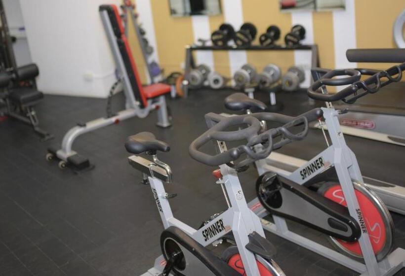 استودیو استاندارد با بالکن, Bgc S Prime   Luxe Suite At Bonifacio Civic Center Tower