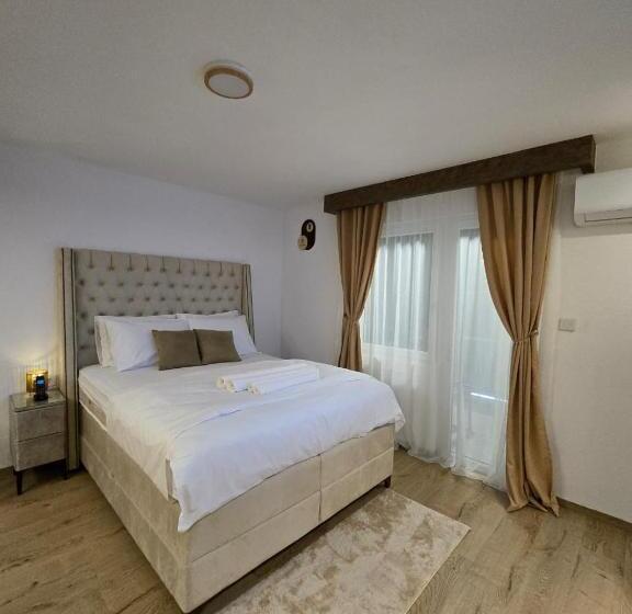 اتاق لوکس با بالکن, Mažijanik