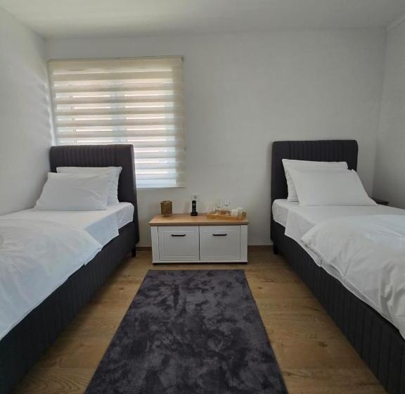 اتاق استاندارد با تراس, Mažijanik