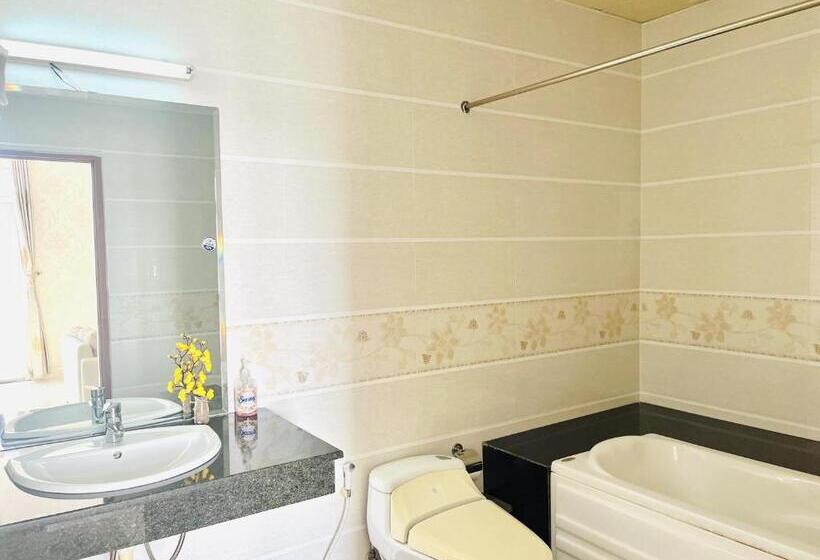 اتاق استاندارد با بالکن, Palace Boutique Hotel Rạch Giá