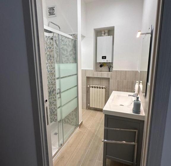 اتاق استاندارد یک نفره, Clarissa Guest House Via Di Mezzo 194