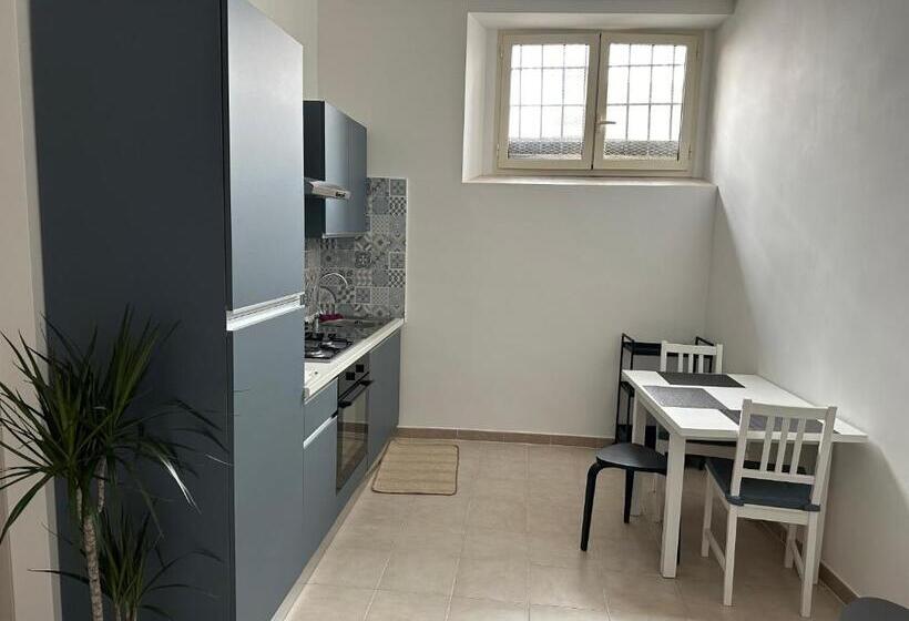 اتاق استاندارد یک نفره, Clarissa Guest House Via Di Mezzo 194
