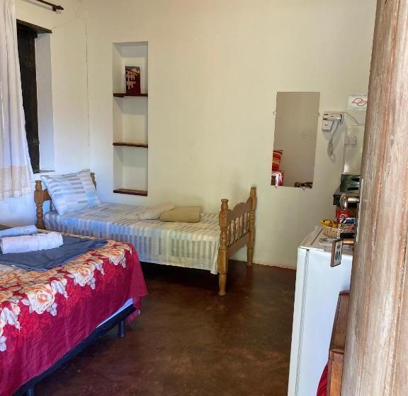 Standaard Driepersoonskamer, Pousada Caminho Do Vale Guiné