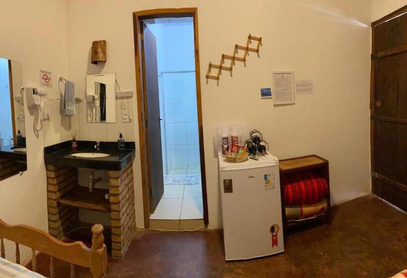 Standaard Driepersoonskamer, Pousada Caminho Do Vale Guiné