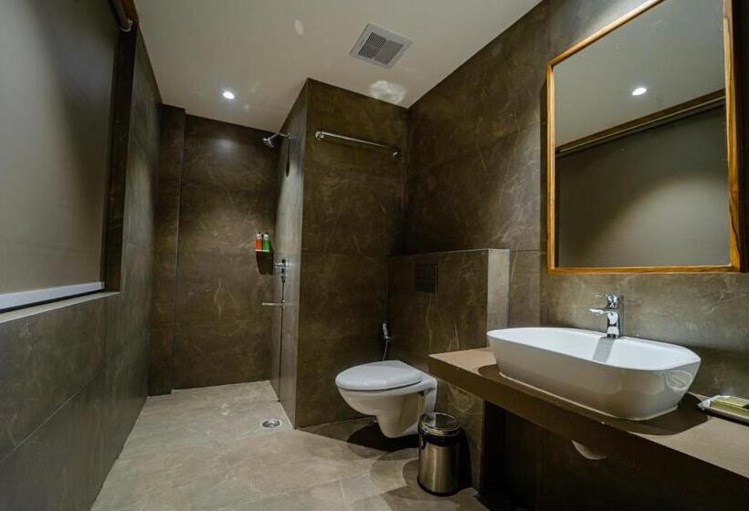 סוויטה, Palacio Regency