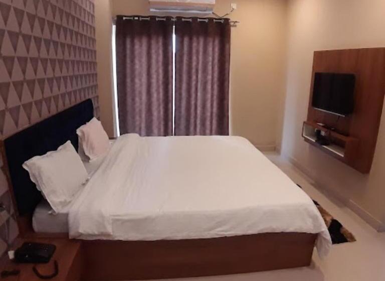 Deluxe Rum, Vaishno Residency Bhubaneswar