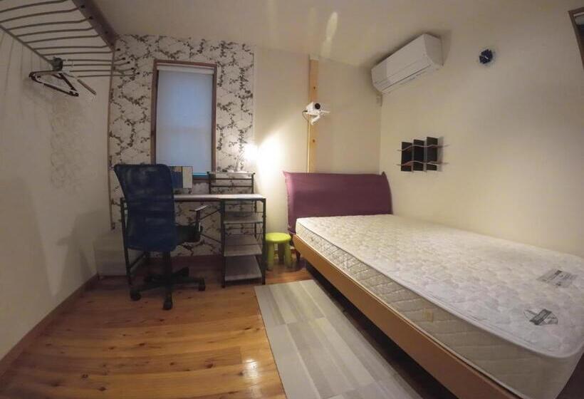 Pokój Basic, 香川のゲストハウスfdroom