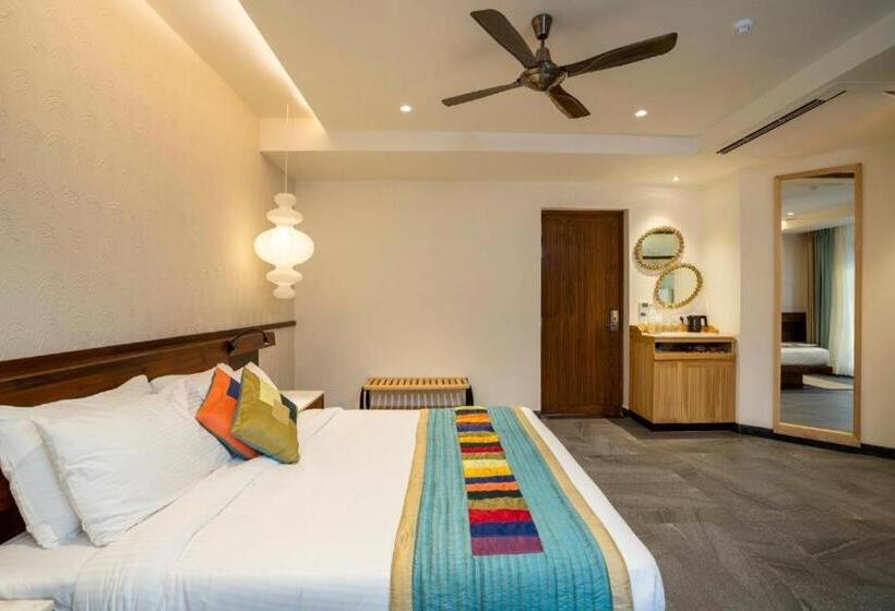 带大床的豪华间, Gloab Residency Near Delhi Airport