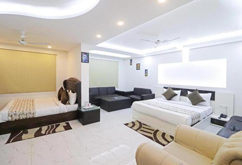 豪华三人间, Gloab Residency Near Delhi Airport