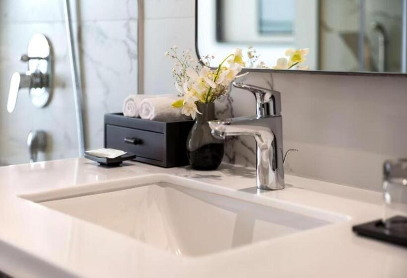 豪华三人间, Gloab Residency Near Delhi Airport