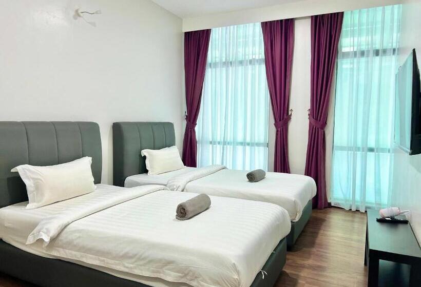 Quarto Familiar, New Margo Hotel Kk