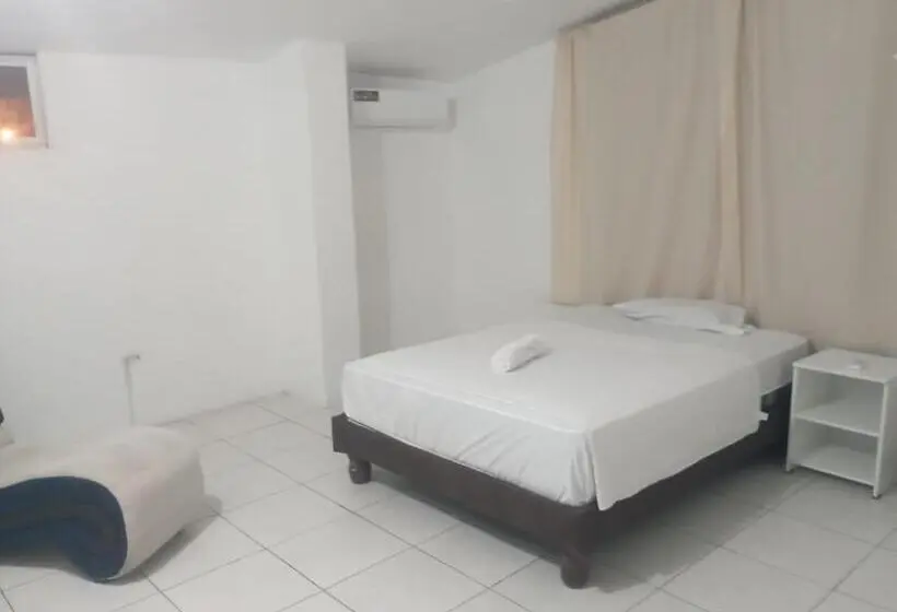 Standard Yhden Hengen Huone, Hostal Tamara