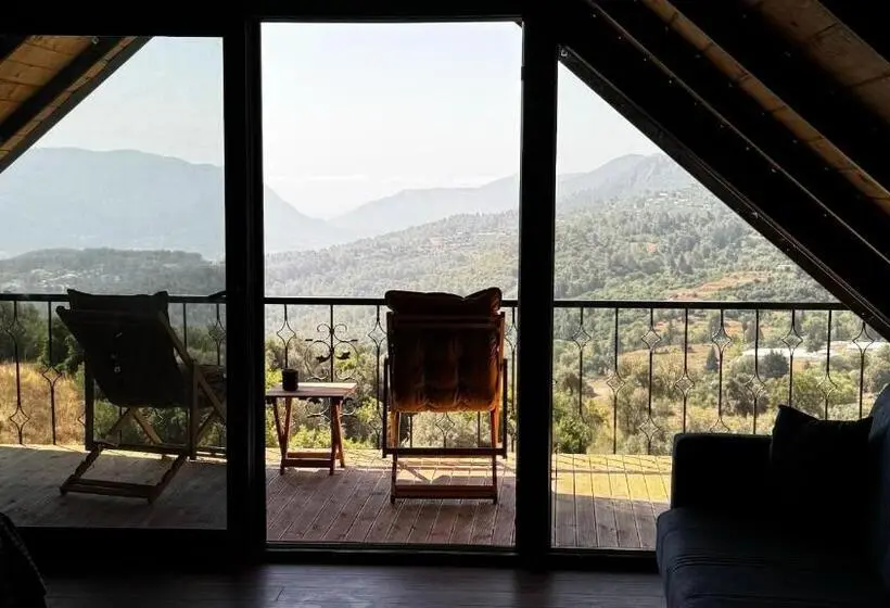 استودیو استاندارد با بالکن, Belen Lodge