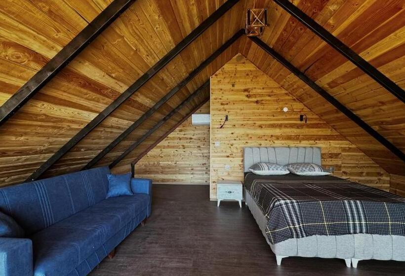 استودیو استاندارد با بالکن, Belen Lodge