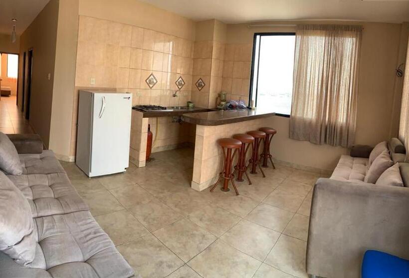 سوییت با چشم‌انداز دریا, Belamar