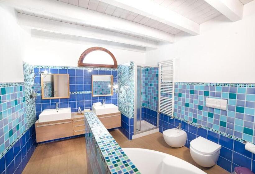 إستديو عائلى, Il Borgo   Guest House