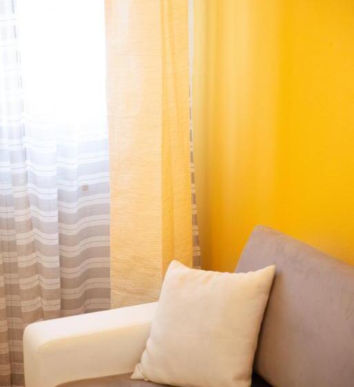 패밀리 스튜디오, Il Borgo   Guest House