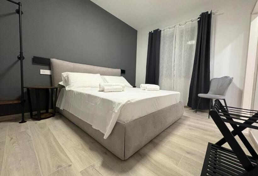 غرفة قياسية, Modern Room