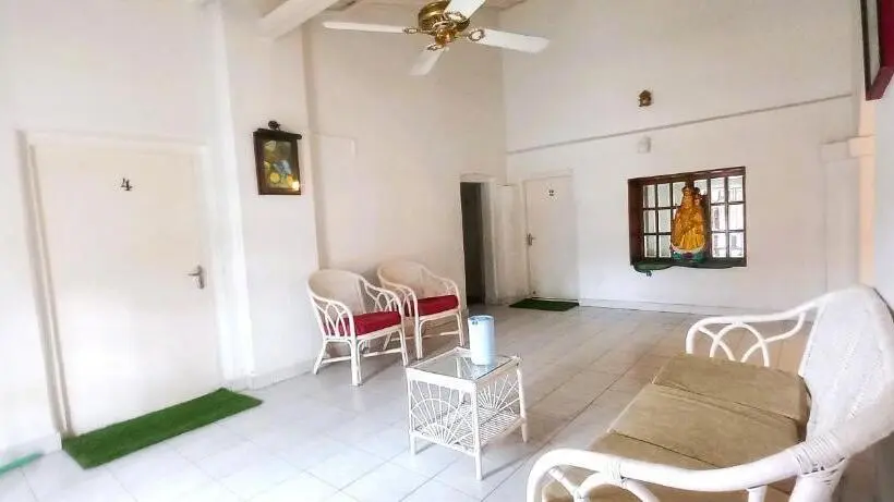 ファミリーステューディオ, Istays   The Colonial Villa, Yercaud