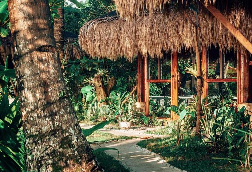 اتاق چهار تخته با دستشویی مشترک, Shakabrah Resort And Skatepark