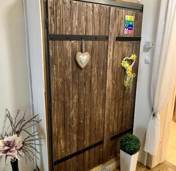 חדר משפחתי, Budget Izba Pre Veľkú Rodinu Alebo Skupinu Priateľov