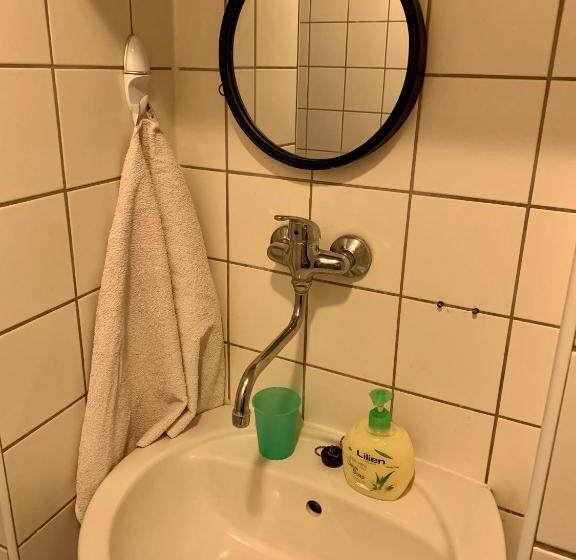 חדר משפחתי, Budget Izba Pre Veľkú Rodinu Alebo Skupinu Priateľov