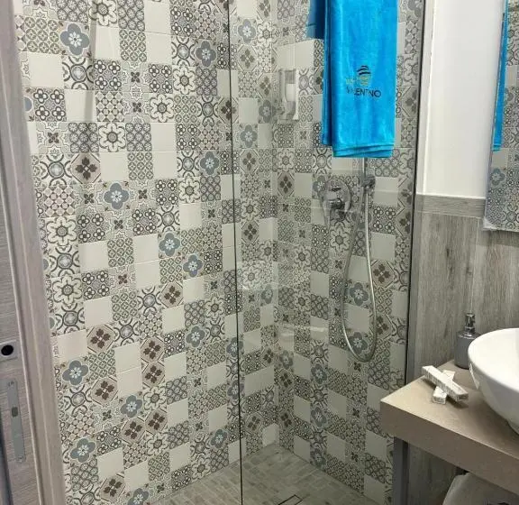 景色の見えるスタンダード4人部屋, Lido Valentino