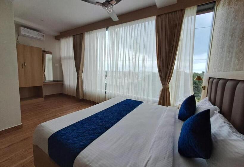 Люкс, Sky Inn