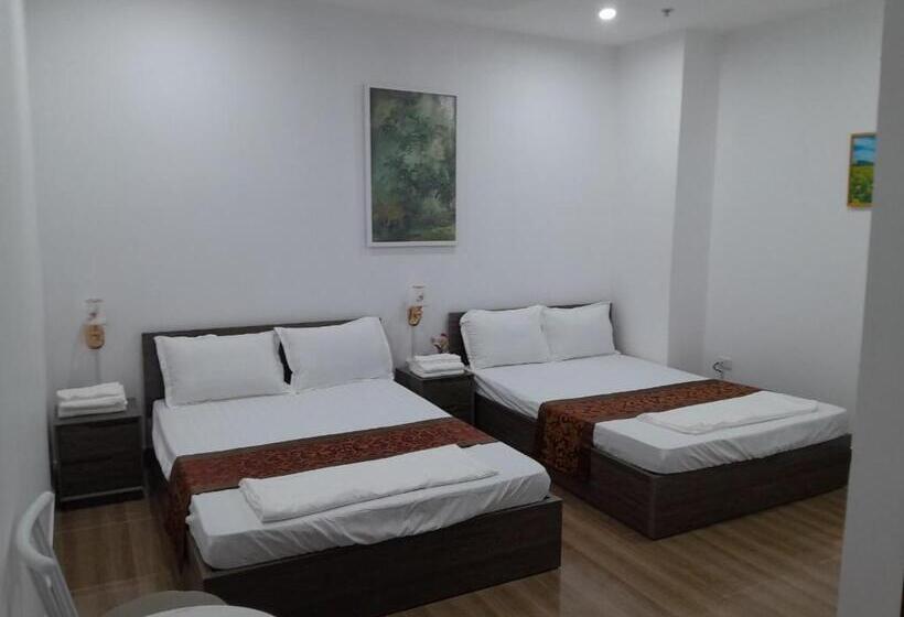 اتاق لوکس, Nhà Nghỉ 79