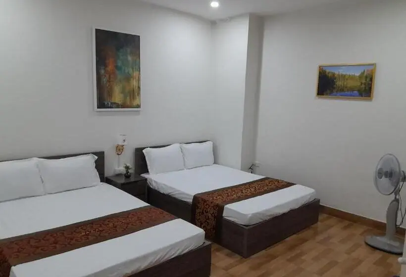 اتاق لوکس, Nhà Nghỉ 79