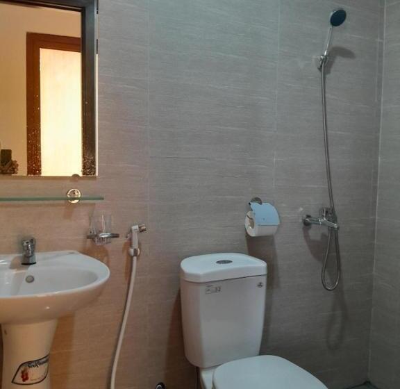 اتاق لوکس, Nhà Nghỉ 79