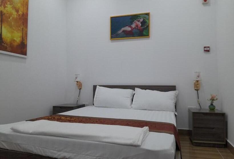 اتاق عادی, Nhà Nghỉ 79