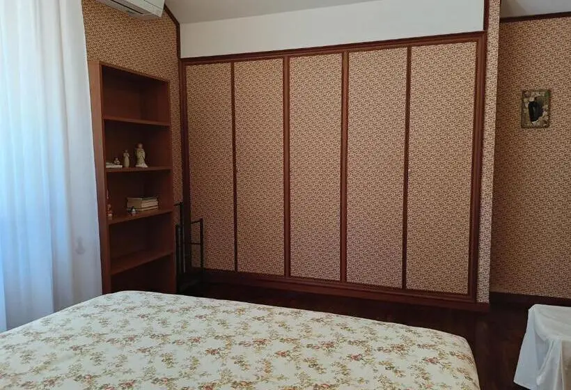バルコニー付きスタンダードルーム, Casa Di Tota   Affittacamere