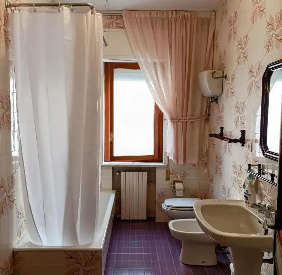 バルコニー付きシングルスタンダードルーム, Casa Di Tota   Affittacamere